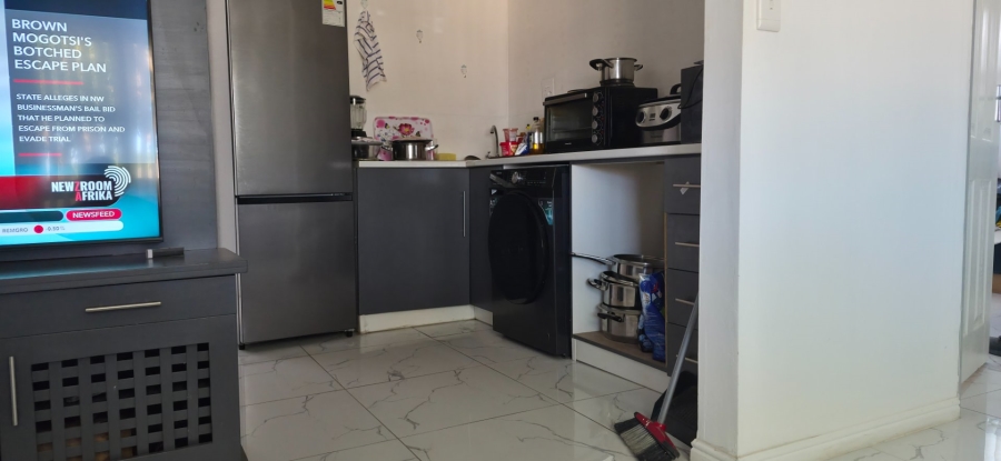 To Let  Bedroom Property for Rent in Jakarandas Western Cape
